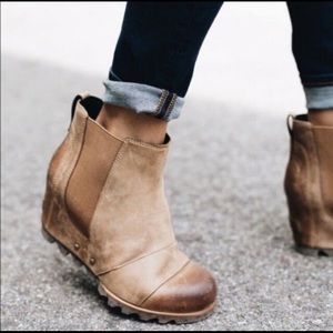 SOREL Lea Wedge Elk/Curry